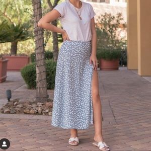 NWOT💎Reformation Zoe Skirt - Sofie